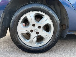 /photos/9942/55d2a272-1075-7fd5-c640-90b0db7be511_i320x240.jpg