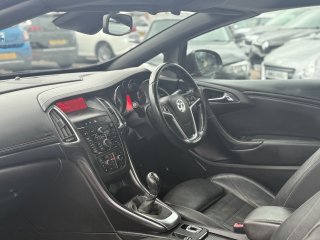 /photos/9942/5e333e2d-a1bd-31fa-8f0e-dc79aacfe78b_i320x240.jpg