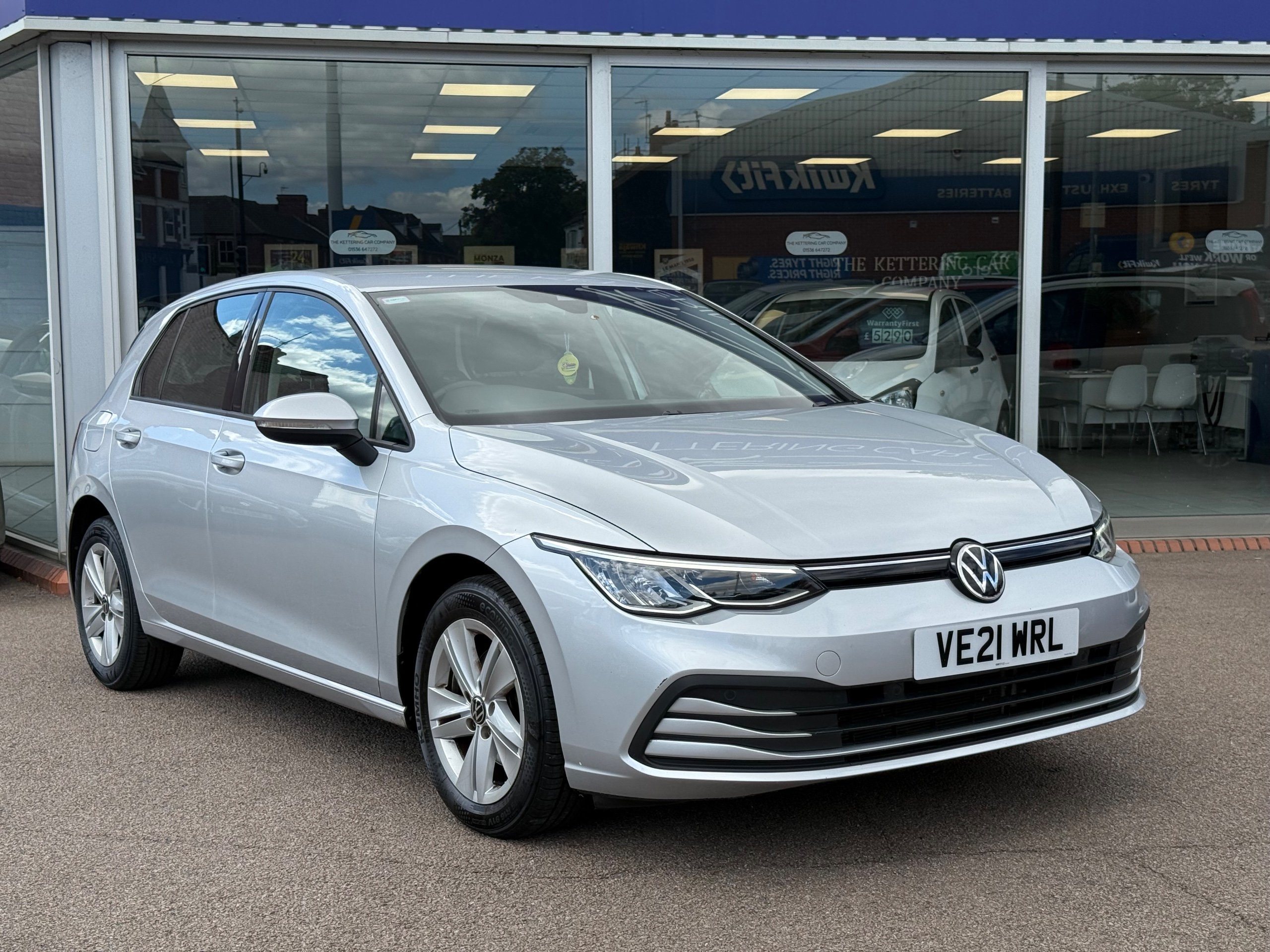 Volkswagen Golf listing photo