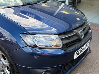 /photos/9942/785469f9-10d1-92b6-990a-c2bdf3b3c77c_i320x240.jpg