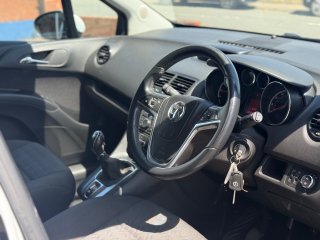 /photos/9942/8c142bc6-e663-79ad-0212-cd7f7458890b_i320x240.jpg